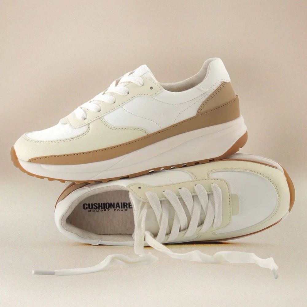 Cushionaire Score Lace-up Sneaker